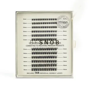 Ariadne D Curl lashes packaging by BE SNOB