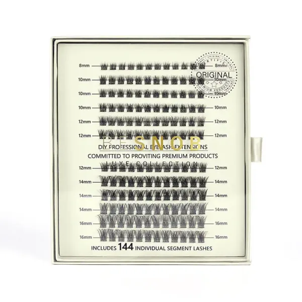 Opened BE SNOB Day Light Lashes package with lash segments